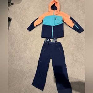 Marmot ski jacket and pants kids size M(8)